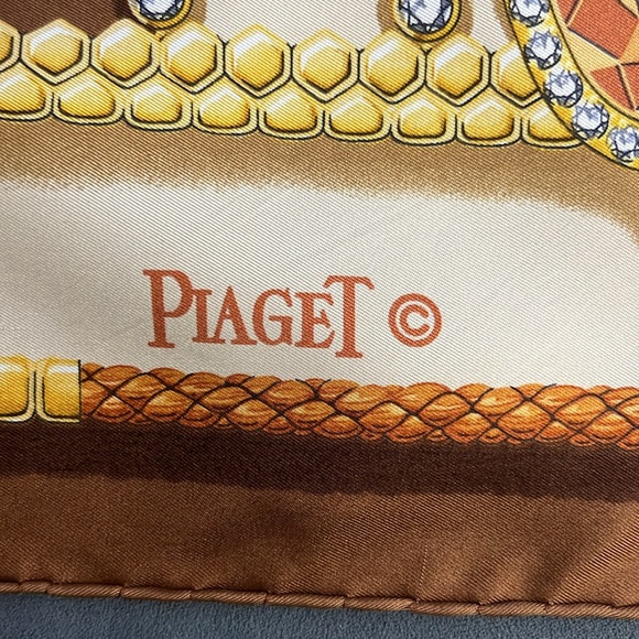Piaget silk scarf 33.5x33.5”
wore one time only , very good condition - Picture 7 of 8